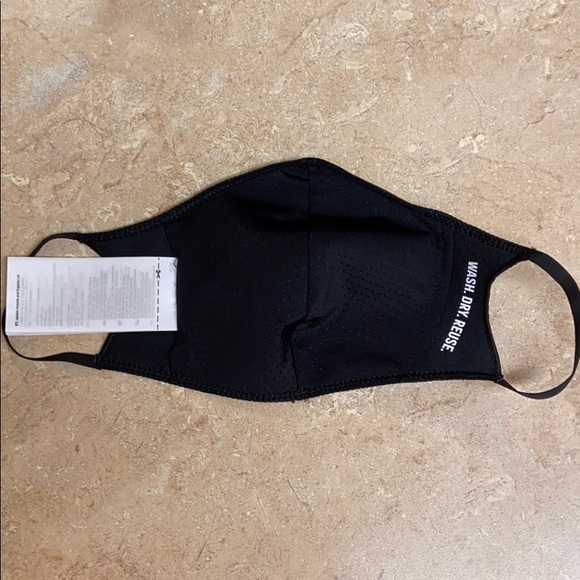 Adidas Face Mask - Picture 3 of 5